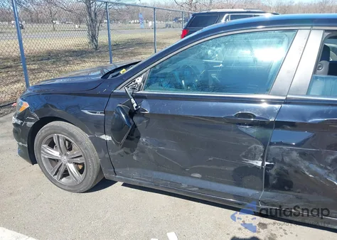 2019 Volkswagen Jetta 1.4T R-Line/1.4T S/1.4T Se из США, поврежденный, VIN 3VWC57BU4KM098339